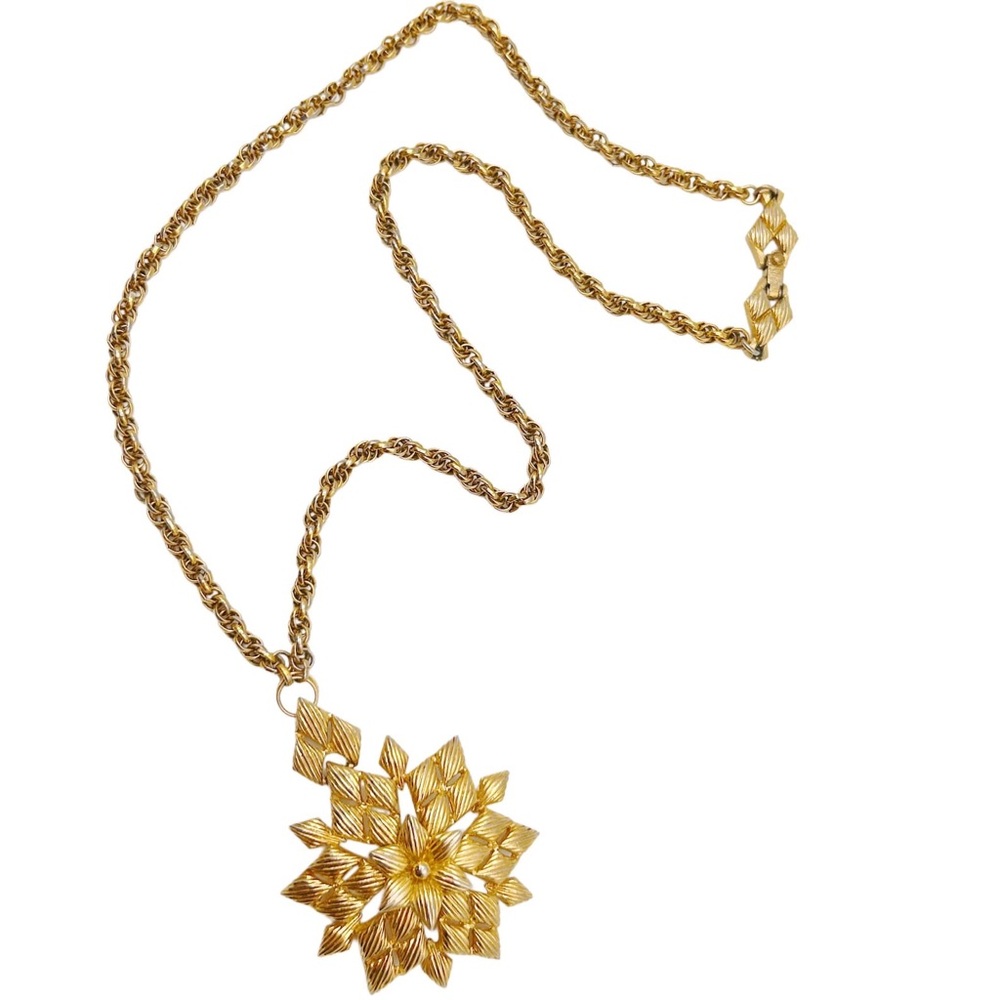 Vintage 1970s Monet Geometric Starburst Ariculated Statement Pendant Necklace